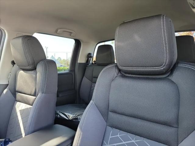 2026 Nissan Frontier Crew Cab SV 4x2