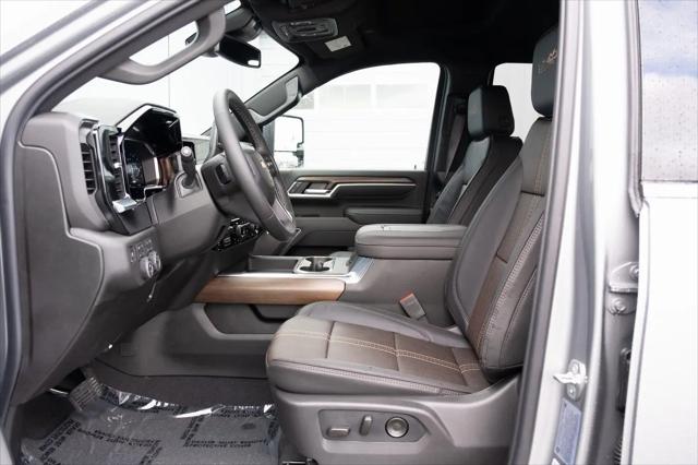 2026 Chevrolet Silverado 2500HD Crew Cab, Standard Bed, High Country, 4WD