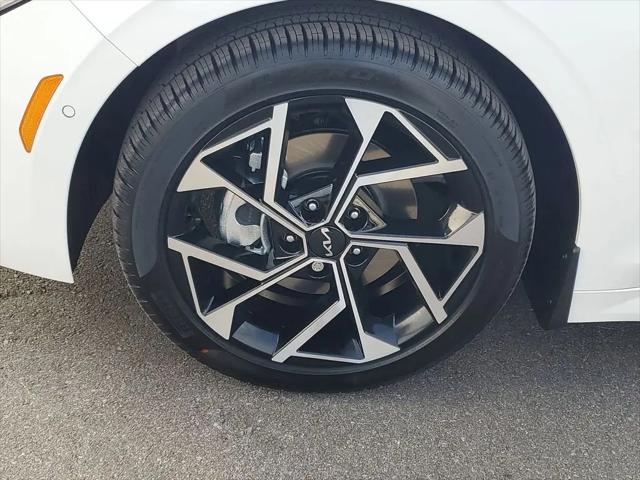 2026 Kia K5 EX