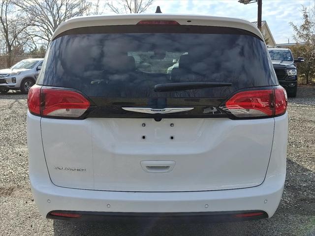 2026 Chrysler Voyager LX
