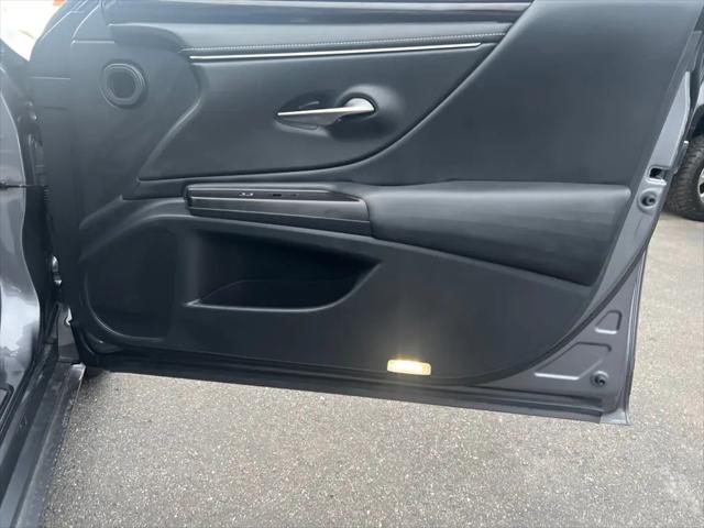 2019 Lexus ES 300h ES 300h