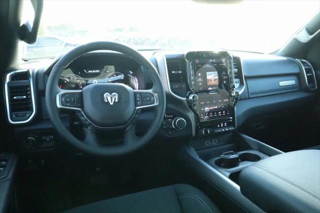 2026 Ram 1500 Big Horn Crew Cab 4x4 5'7" Box
