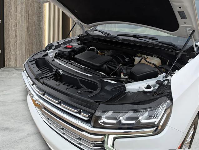 2022 Chevrolet Suburban 4WD Premier
