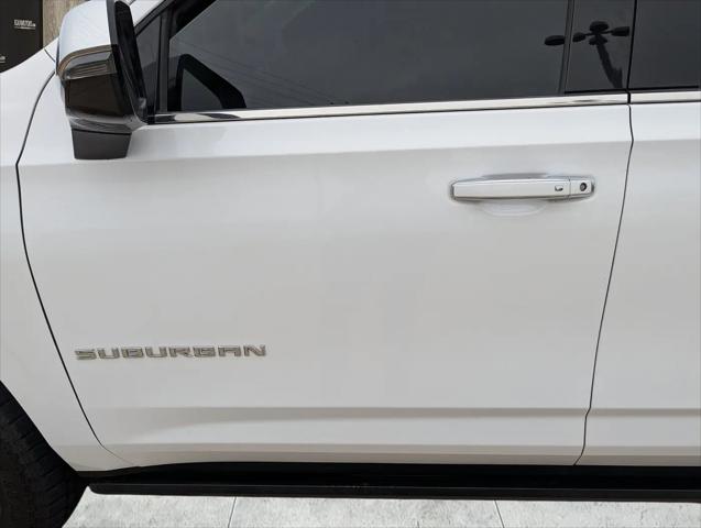 2022 Chevrolet Suburban 4WD Premier