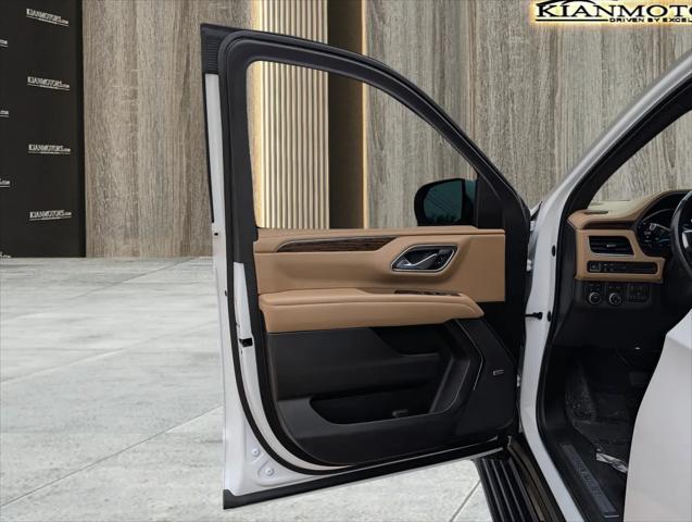 2022 Chevrolet Suburban 4WD Premier