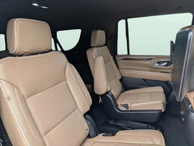 2022 Chevrolet Suburban 4WD Premier