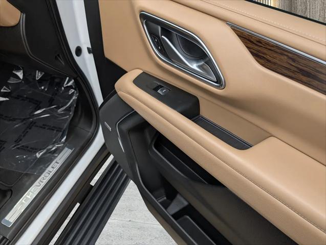 2022 Chevrolet Suburban 4WD Premier
