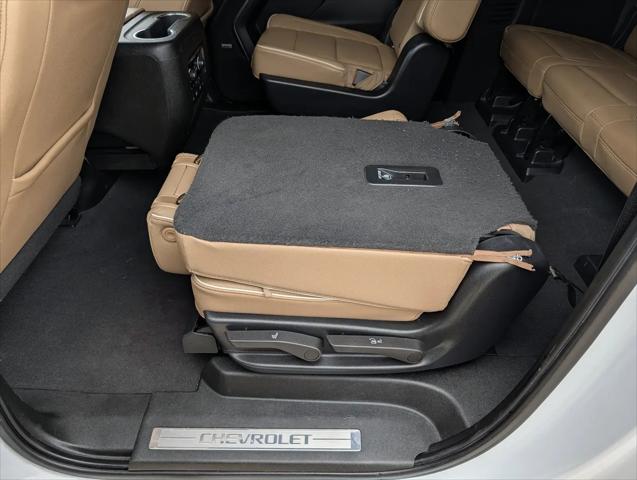 2022 Chevrolet Suburban 4WD Premier