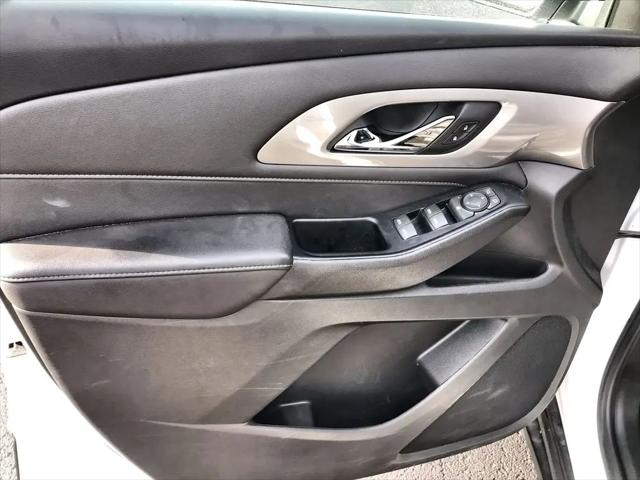 2023 Chevrolet Traverse FWD LT Cloth