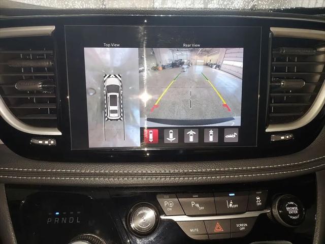 2024 Chrysler Pacifica Hybrid S Appearance Pkg