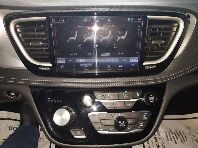 2024 Chrysler Pacifica Hybrid S Appearance Pkg