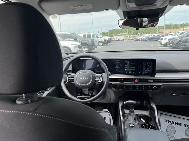 2025 Kia Sorento LX