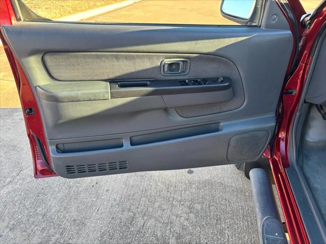 2004 Nissan Frontier XE-V6