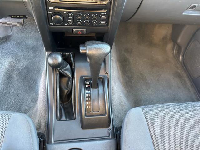 2004 Nissan Frontier XE-V6