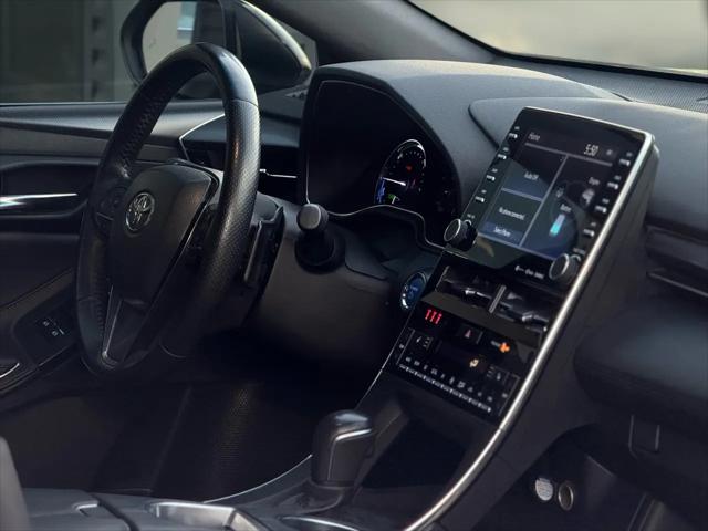 2021 Toyota Avalon XSE Hybrid
