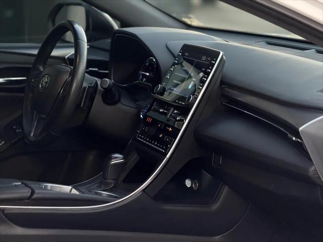 2021 Toyota Avalon XSE Hybrid
