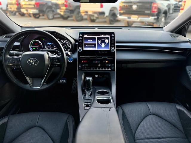 2021 Toyota Avalon XSE Hybrid