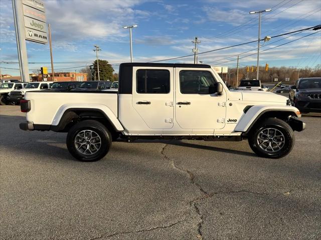 2026 Jeep Gladiator Sport S