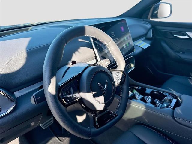 2025 INFINITI VF 8 Plus