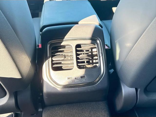 2025 INFINITI VF 8 Plus