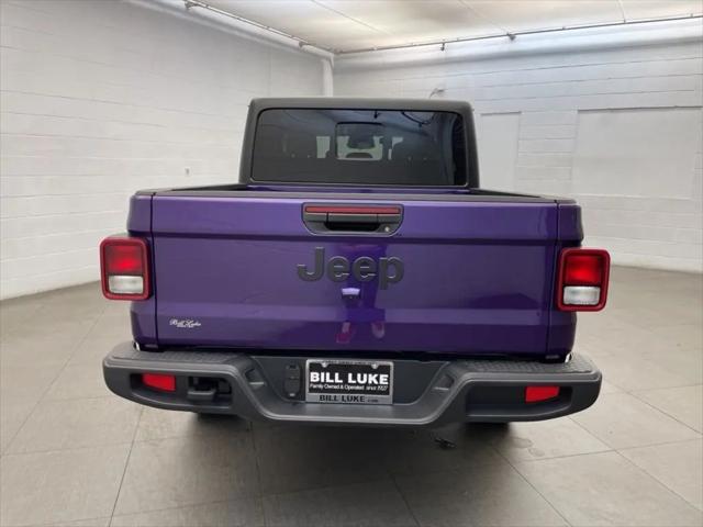 2026 Jeep Gladiator Sport