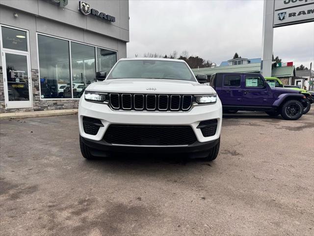 2024 Jeep Grand Cherokee Laredo 4x4