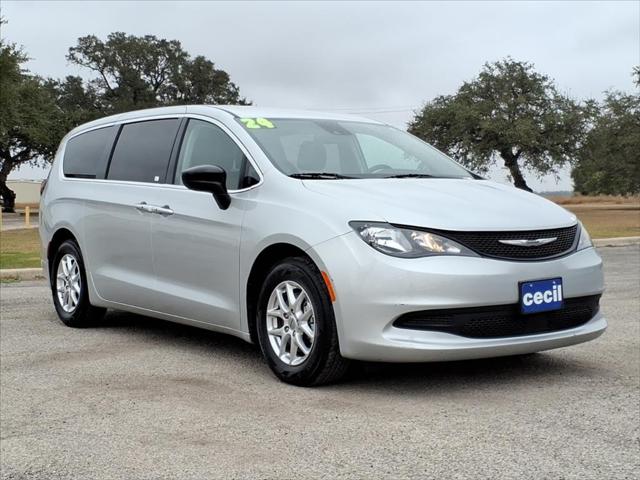 2024 Chrysler Voyager LX