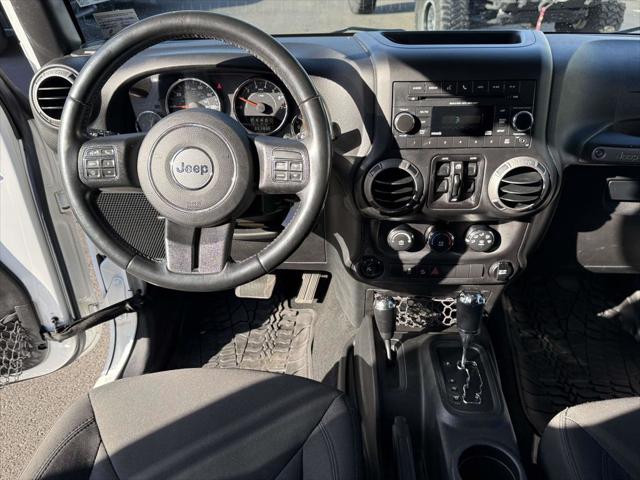 2017 Jeep Wrangler Unlimited Willy Wheeler 4x4 2017 Jeep Wrangler Unlimited Willy Wheeler 4x4