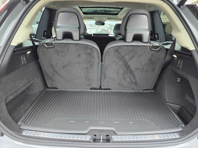 2026 Volvo XC90 Ultra, B6 AWD Gas (mild hybrid), Gasoline, Bright, 7 Seats