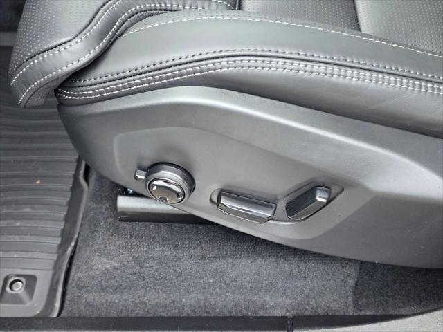 2026 Volvo XC90 Ultra, B6 AWD Gas (mild hybrid), Gasoline, Bright, 7 Seats