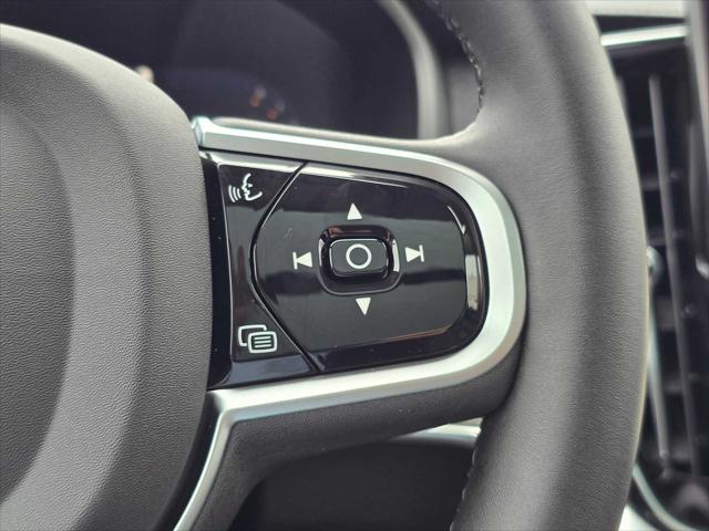 2026 Volvo XC90 Ultra, B6 AWD Gas (mild hybrid), Gasoline, Bright, 7 Seats