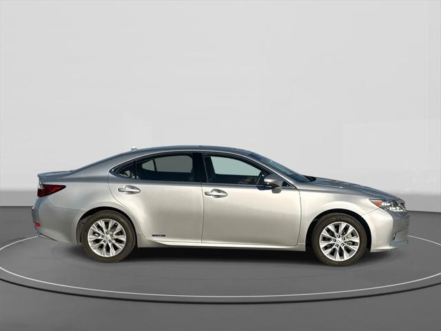 2014 Lexus ES 300h 300h 2014 Lexus ES 300h 300h