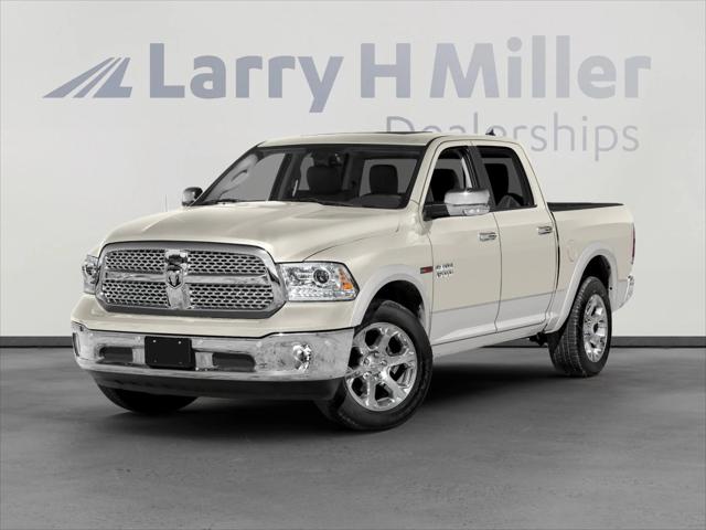 2017 RAM 1500 Laramie Crew Cab 4x4 57 Box