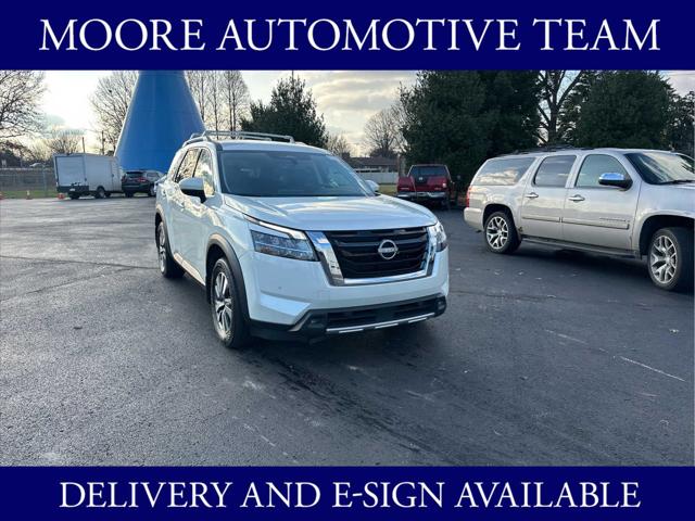 2023 Nissan Pathfinder SL 4WD