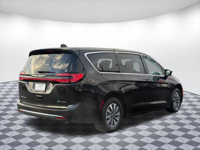 Used 2024 Chrysler Pacifica Hybrid For Sale in Bellingham, WA