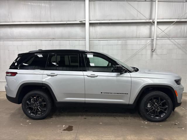 New 2025 Jeep Grand Cherokee For Sale in Wilmington, OH