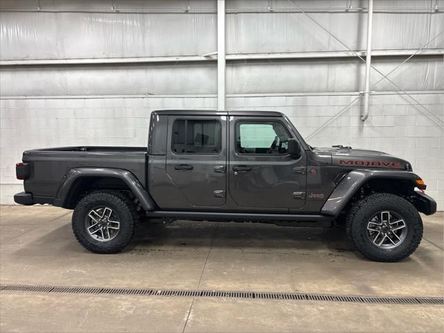 New 2026 Jeep Gladiator For Sale in Wilmington, OH