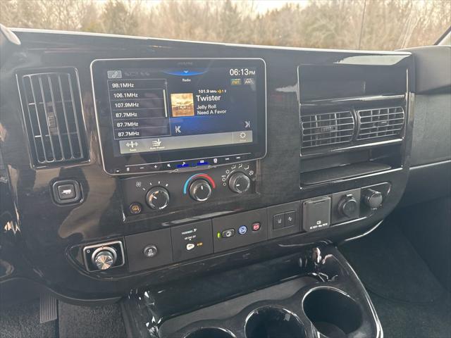 2025 GMC Savana Cargo RWD 2500 Extended Wheelbase Work Van
