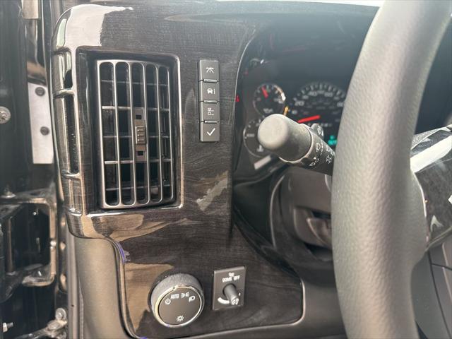 2025 GMC Savana Cargo RWD 2500 Extended Wheelbase Work Van