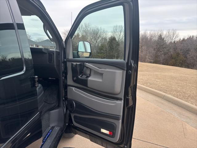 2025 GMC Savana Cargo RWD 2500 Extended Wheelbase Work Van