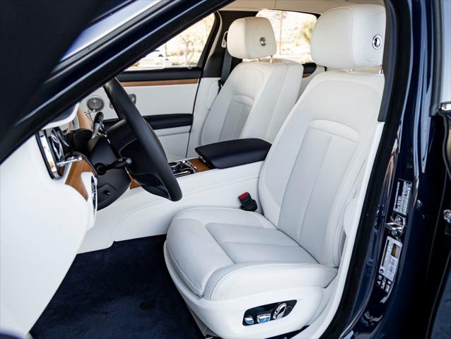 2025 Rolls-Royce Ghost Base