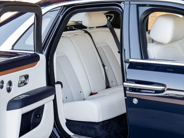 2025 Rolls-Royce Ghost Base