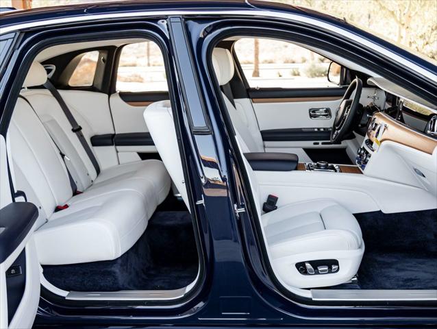 2025 Rolls-Royce Ghost Base