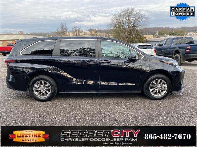 2024 Toyota Sienna LE