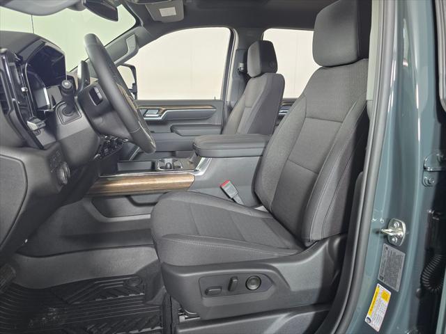 2026 Chevrolet Silverado 2500HD Crew Cab, Standard Bed, LT, 4WD