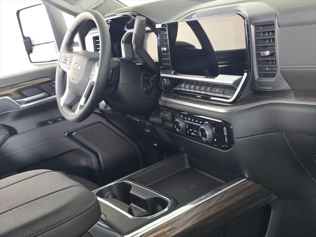 2026 Chevrolet Silverado 2500HD Crew Cab, Standard Bed, LT, 4WD