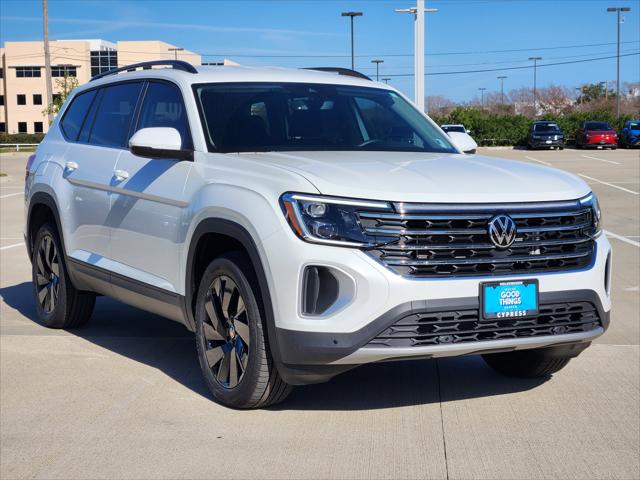 2026 Volkswagen Atlas SE with Technology