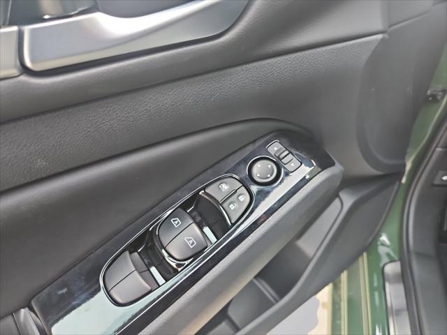 2025 Nissan Altima SR FWD