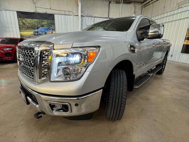 2017 Nissan Titan XD SL Gas