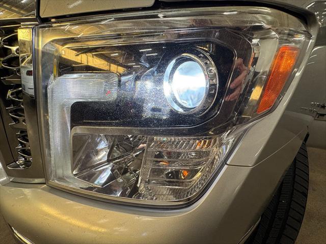 2017 Nissan Titan XD SL Gas